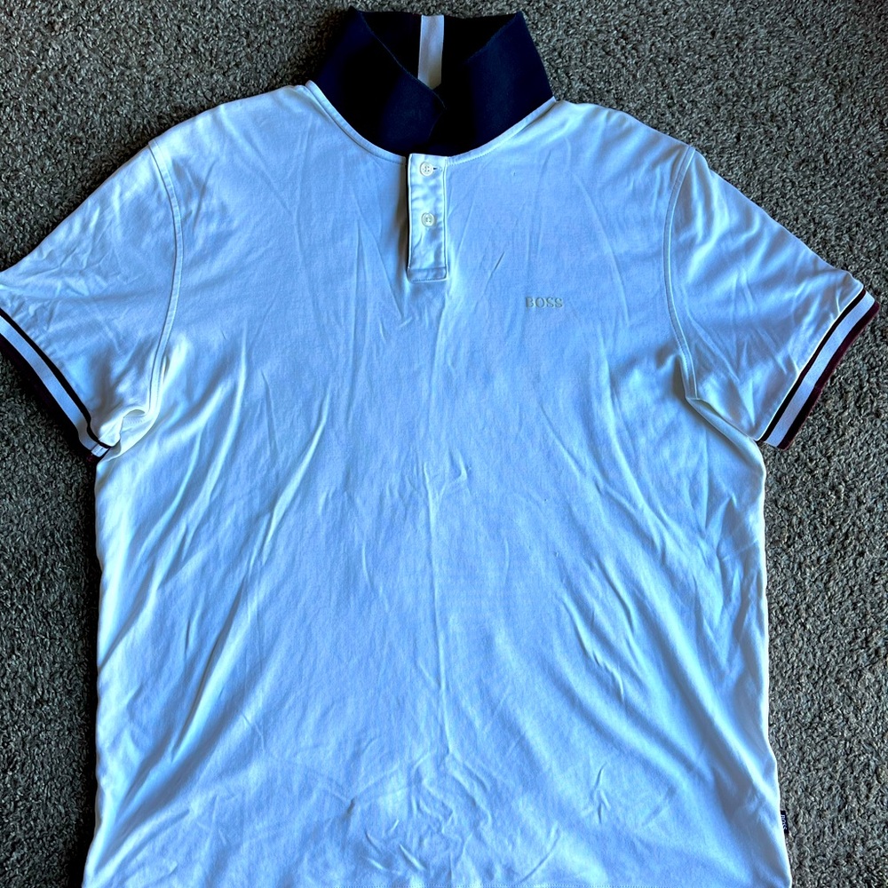 Hugo Boss Polo Shirt. Size 3XL Regular Fit.